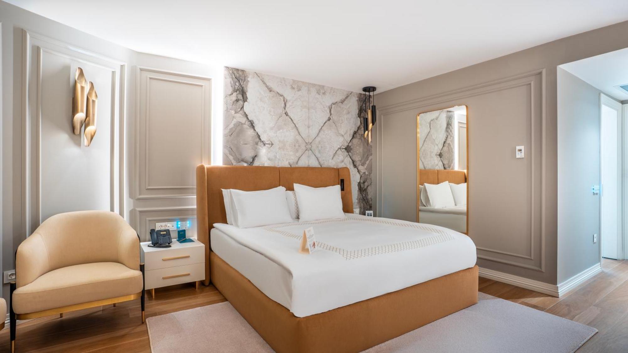 Qlusive Hotel 5*