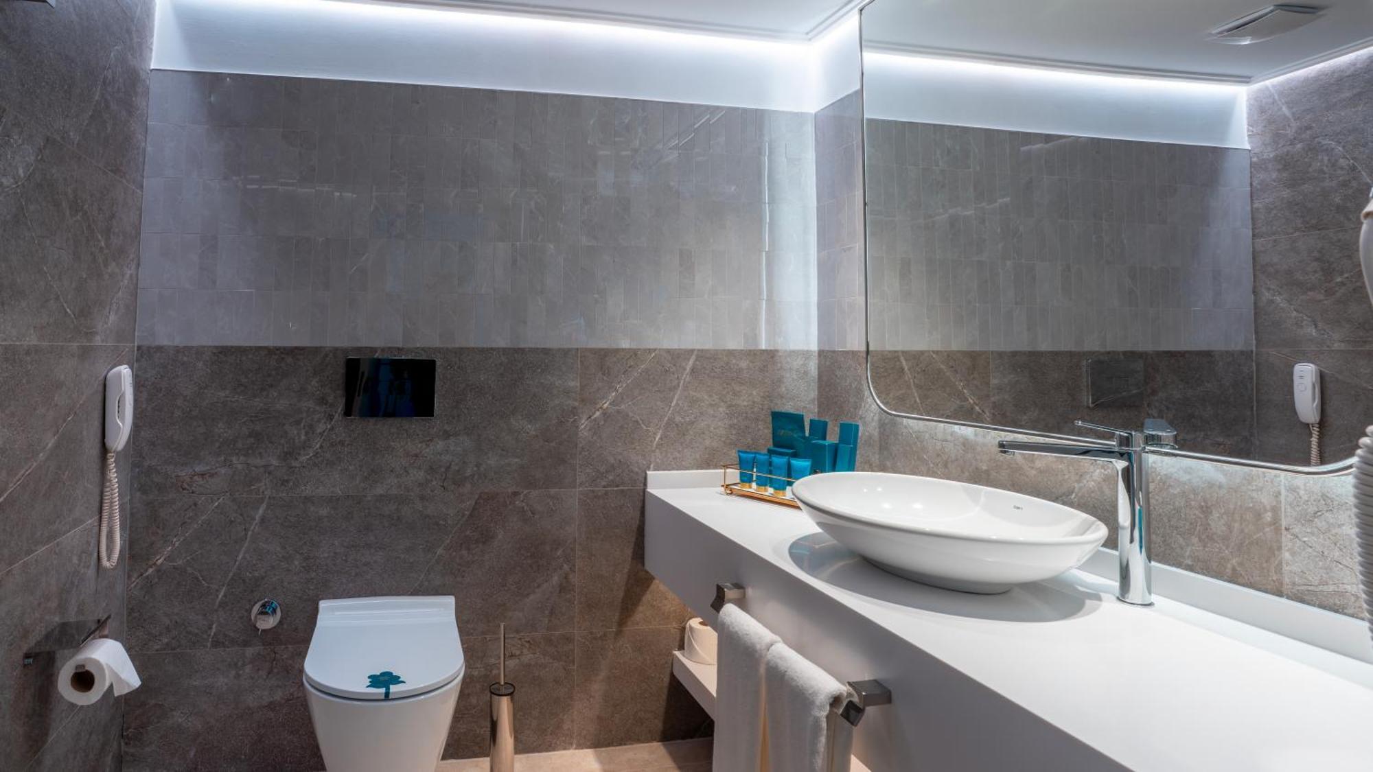 Qlusive 5* Kusadası